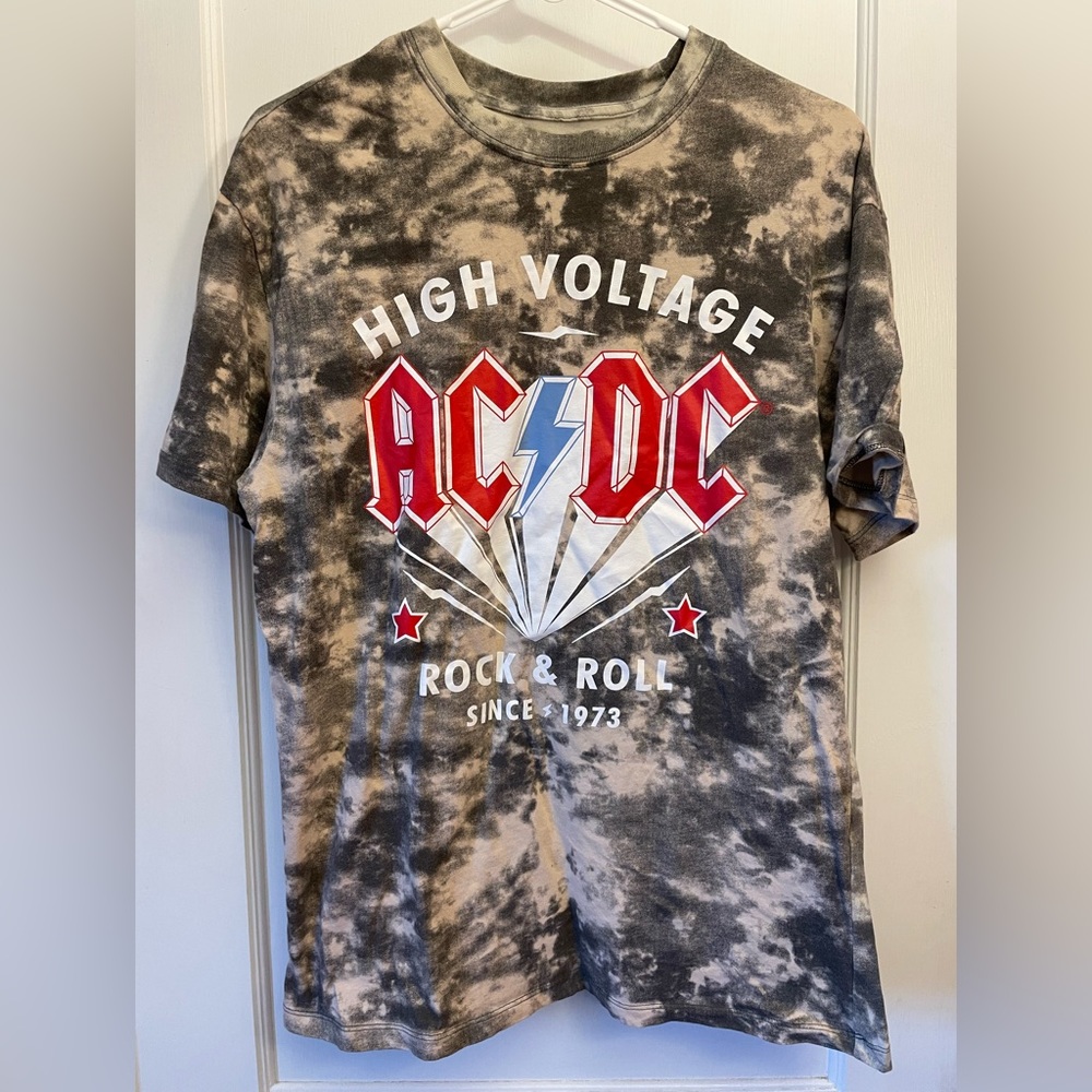 AC/DC tie dye shirt and shorts. Size large.